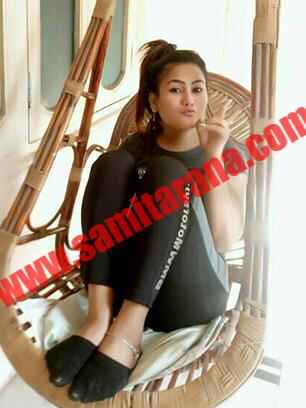 Riya Juhu Escorts